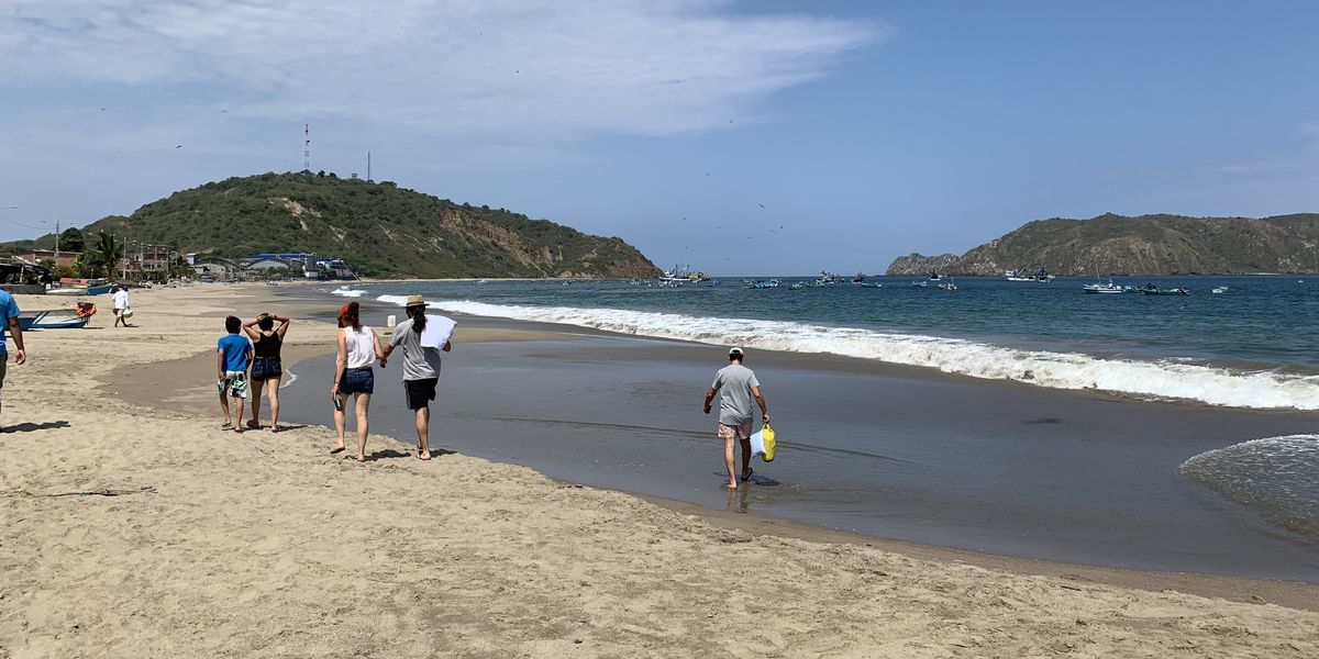 Playa Salango and Salango Island